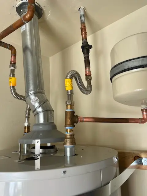 Water heater installation and plumbing repair in South Natomas